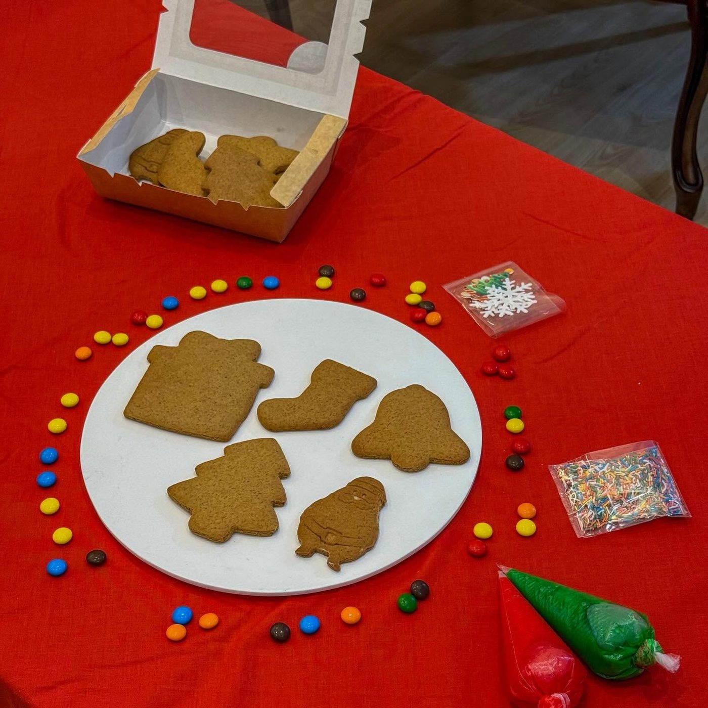 Movie Nights custom hand-iced cookies by La Recette de Bernadette